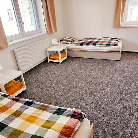 Tichy Rosice, Parkoviste, Postele Manzelske Nebo Oddelene *